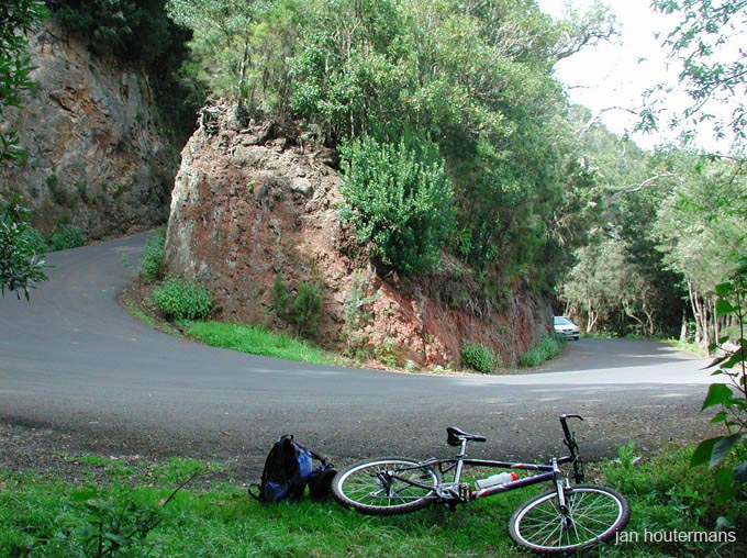 lagomera_2002_2_10