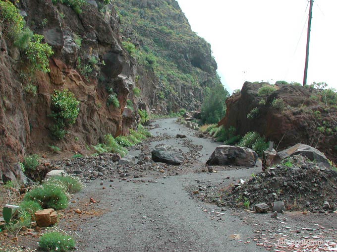 lagomera_2002_2_12