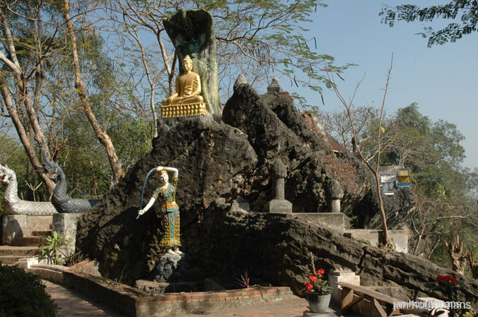 09_luang_2_004