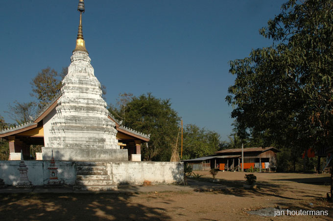 09_luang_2_011