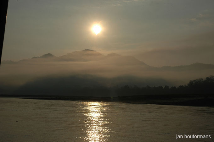 10_pakbeng_1_001